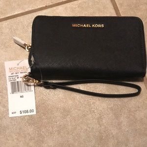 New Michael kors wallet